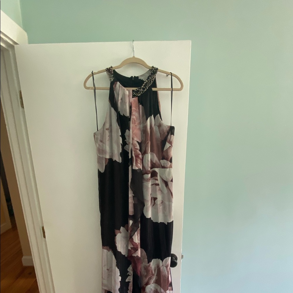 Women’s floral dinner dress